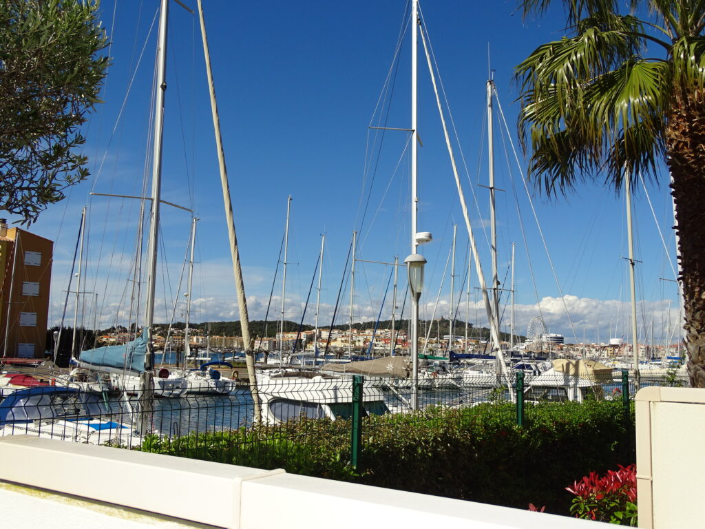 Location immobilière au Cap d'Agde Centre-Port : Cim Vacances, agence immobilière au Cap d'Agde