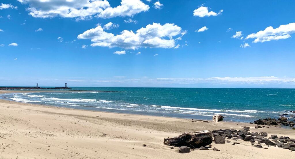 Location saisonnière à Marseillan en bord de mer. Agence immobilière au Cap d'Agde Cim Vacances