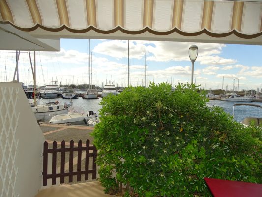 Location vacance au Cap d'Agde : appartement au Cap d'Agde réf 8 avec vue sur le port