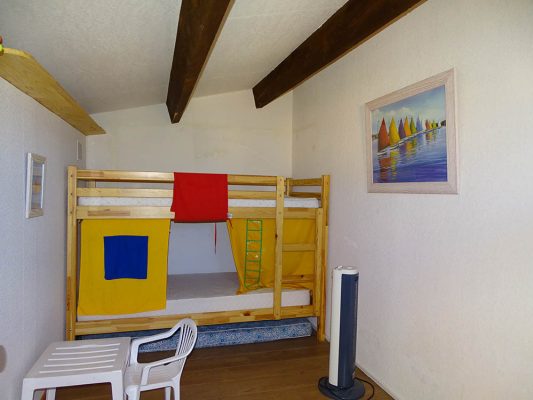 Location vacances au Cap d'Agde : Appartement Cap d’Agde référence 320 : chambre avec lit superposé