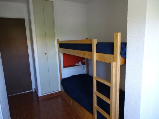 Location vacances au Cap d'Agde : Appartement Cap d’Agde référence 432 : chambre avec lit superposé