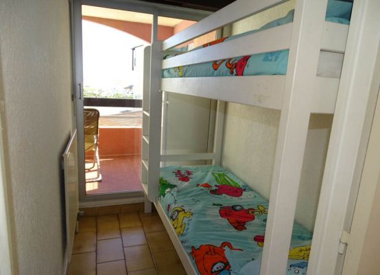 Location vacances au Cap d'Agde : Appartement Cap d’Agde référence 436 : chambre avec lit superposé