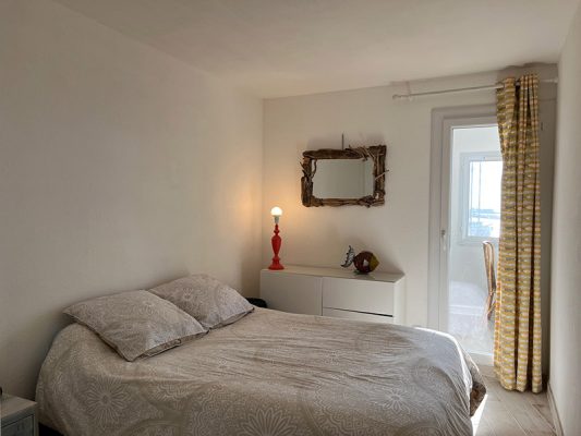 Location vacances au Cap d'Agde : Appartement Cap d’Agde référence 5 : chambre avec lit 2 personnes