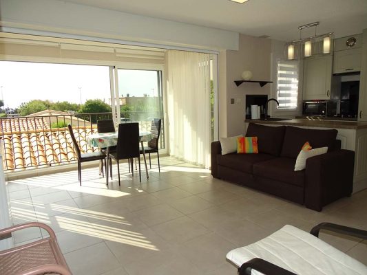 Location vacances au Cap d'Agde : appartement au Cap d'Agde référence 98 : séjour et cuisine